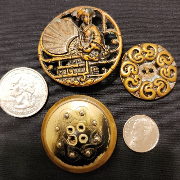 Antique/Vintage Lot of 10 Metal Buttons - Picture 3 of 8